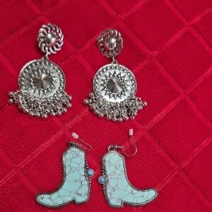 Source Unknown Silver Filigree Medallion & Turquoise Boot Dangle Earrings